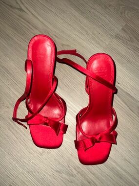 ASOS DESIGN Nella Red Strappy Heeled Sandals Bow Open Toe Size 11 UK 9